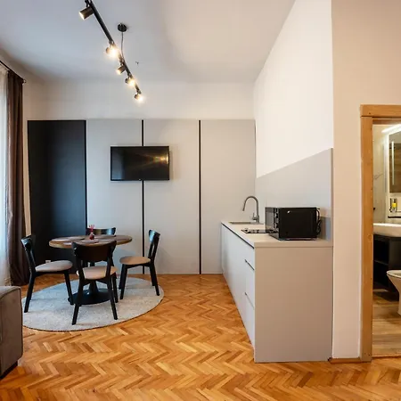 La Turn Apartament Sighişoara